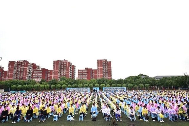 北郵畢業(yè)典禮現(xiàn)場。學校供圖.jpg